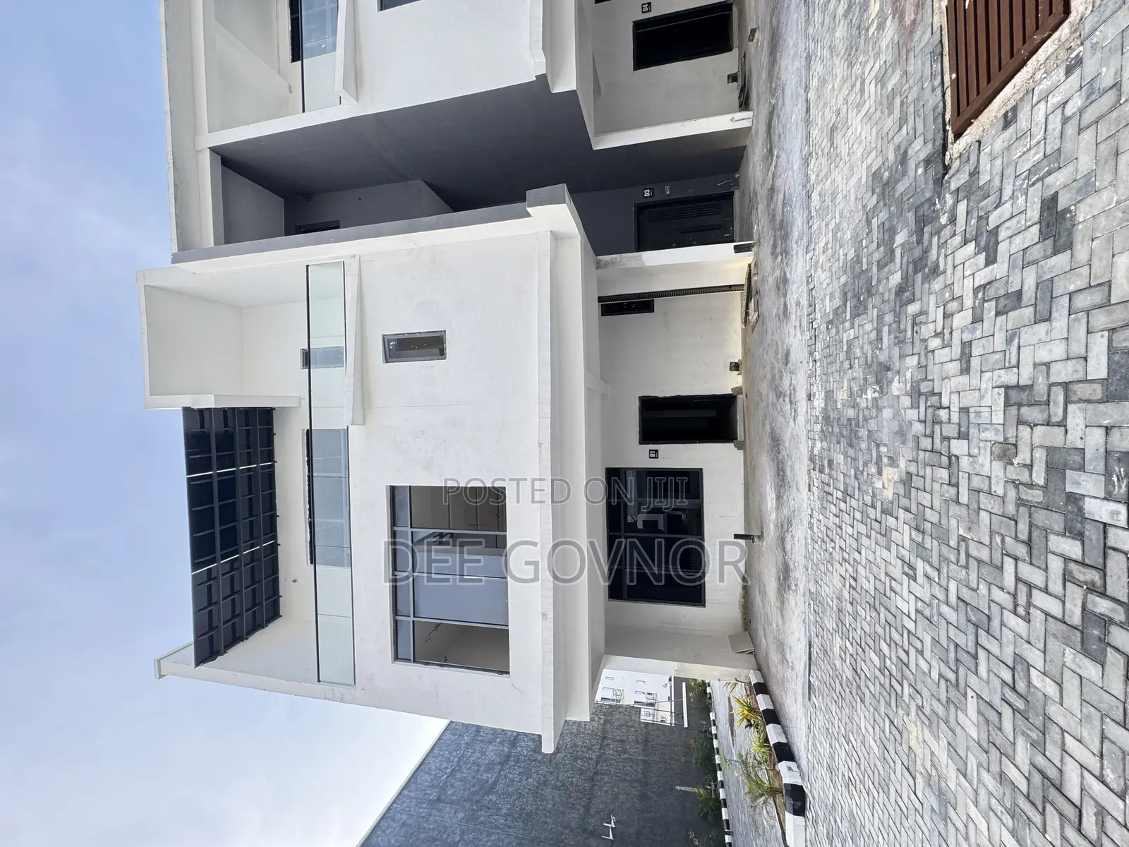 4bdrm Townhouse/Terrace in Woodland Estate, Ikate-Elegushi for sale in Ikate-Elegushi