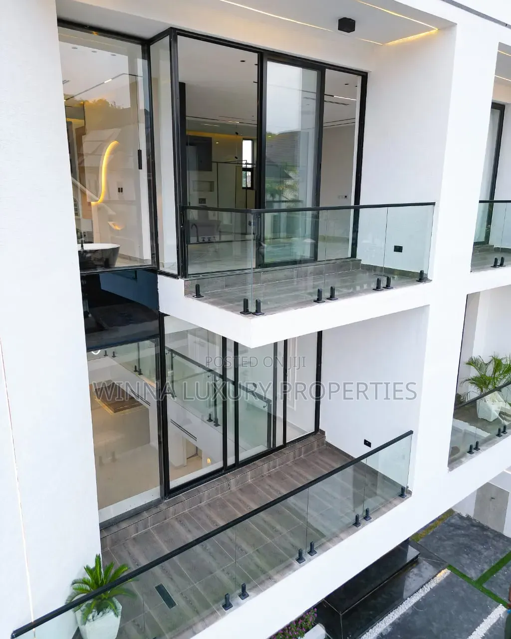 7bdrm Mansion in Apo Resettlement for sale in Apo District