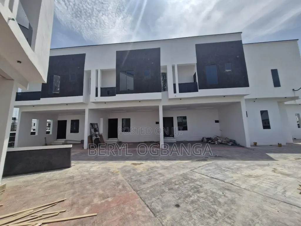 3bdrm Duplex in Ado / Ajah for sale in Ado / Ajah