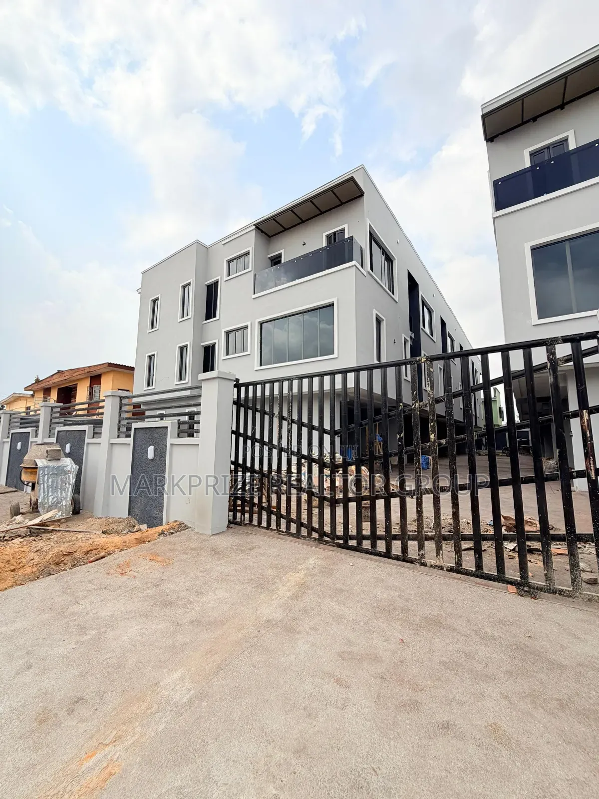 4bdrm Duplex in Ojodu Berger for sale in Berger