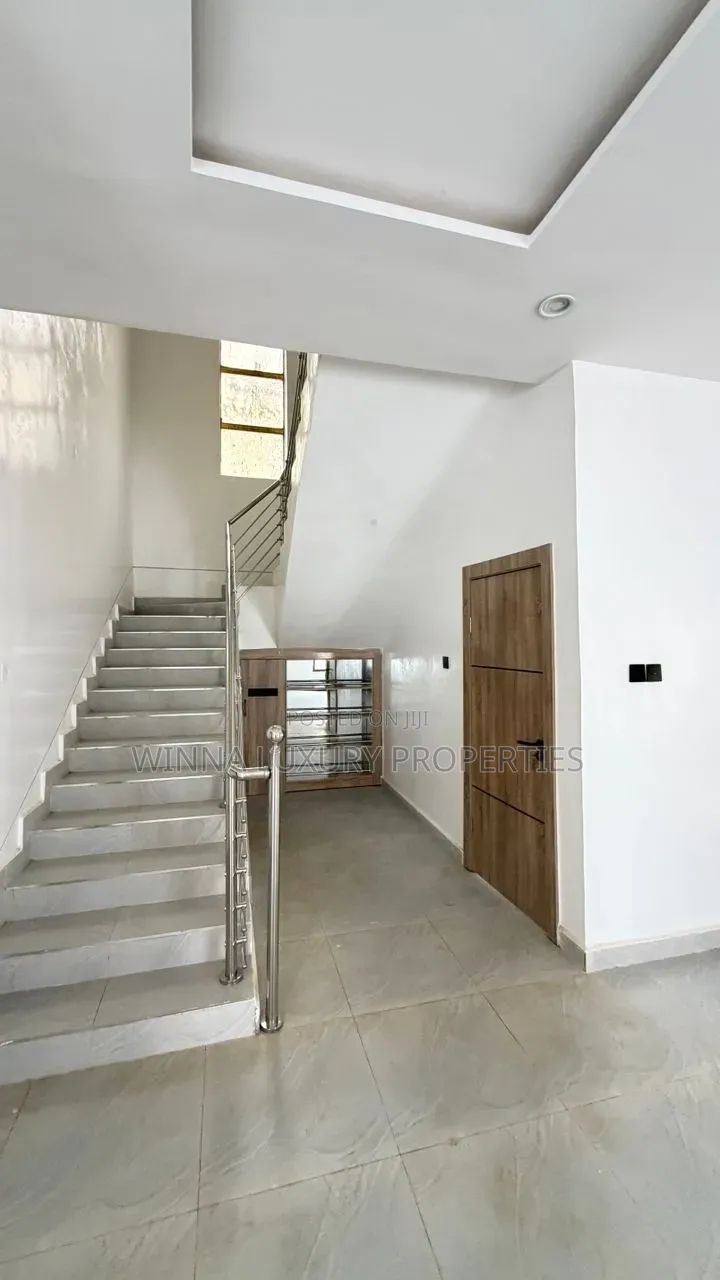 5bdrm Duplex in Citiscape Court, for sale in Lokogoma