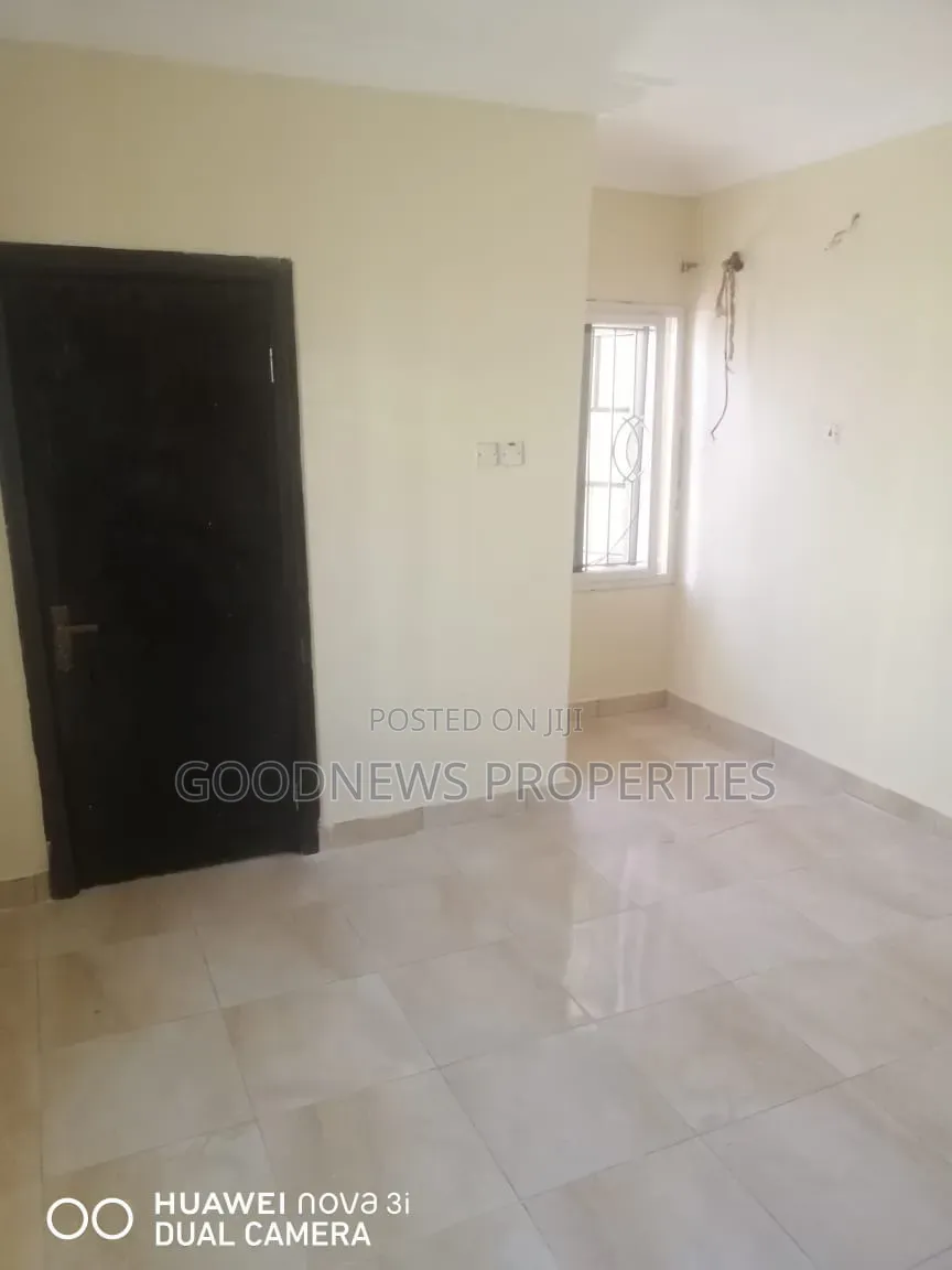 4bdrm Duplex in Lekki County Home for rent in Ikota