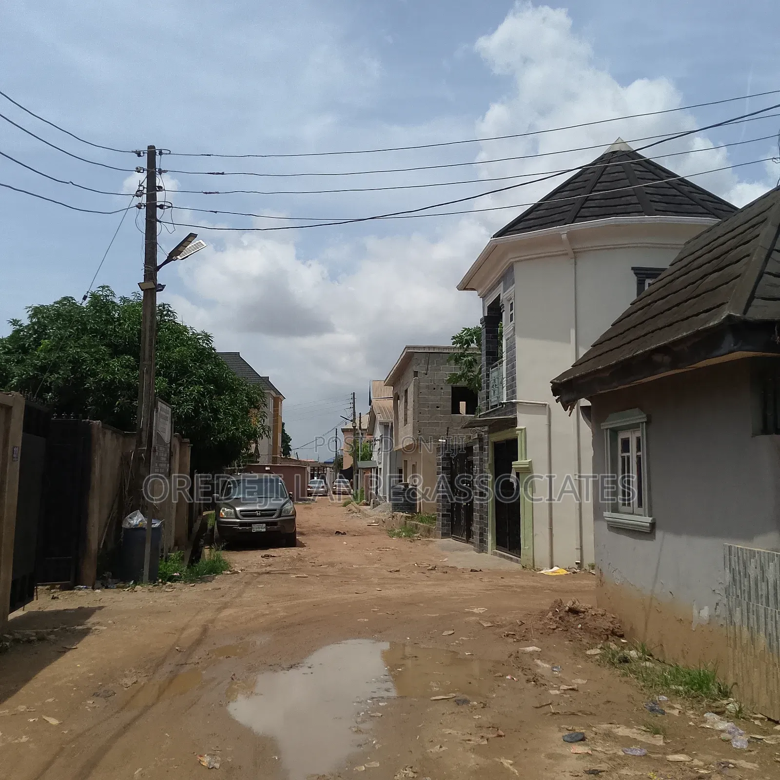 Affordable Secured Plots in an Estate at Meran in Meiran