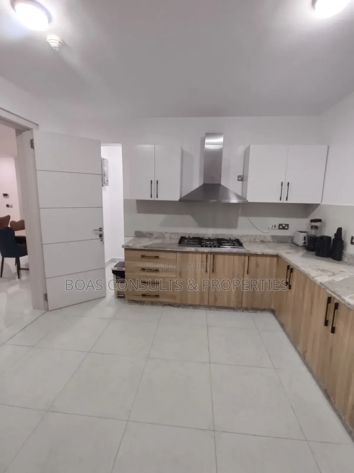 Furnished 3bdrm Block of Flats in Akin Adesola for sale in Akin Adesola