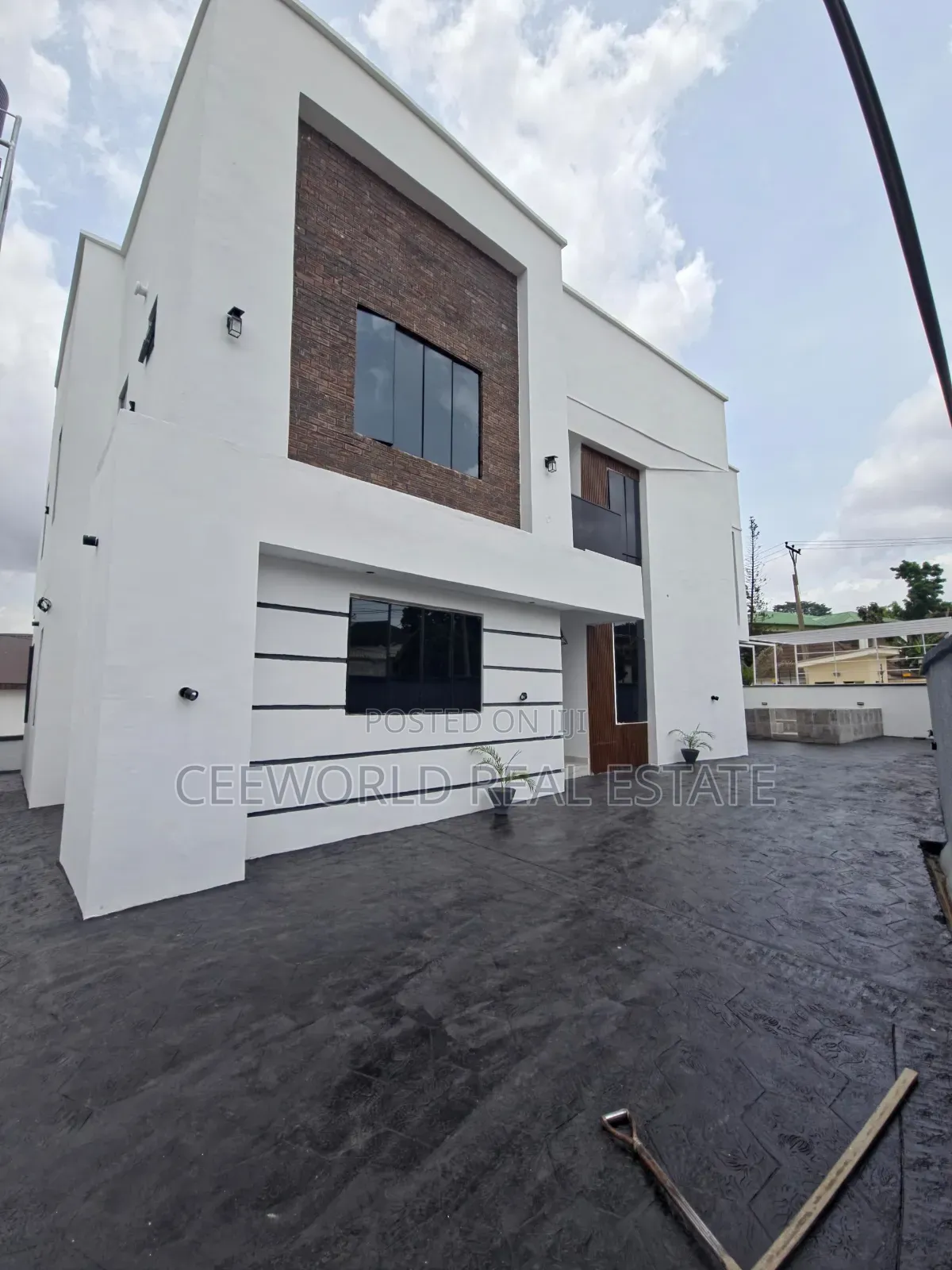 5bdrm Duplex in Onikoko Agodi Gra for sale in Agodi