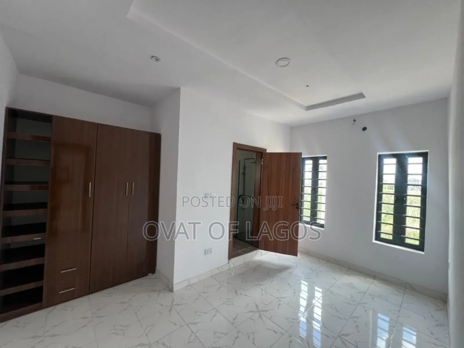 4bdrm Duplex in Ikota Villa for sale in Ikota
