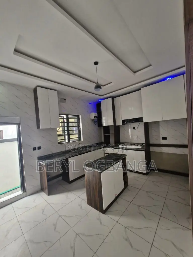 4bdrm Duplex in Ado / Ajah for sale in Ado / Ajah