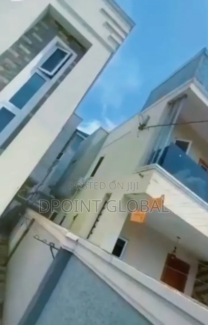 Furnished 4bdrm Duplex in In Estate, New Oko Oba for sale in New Oko Oba