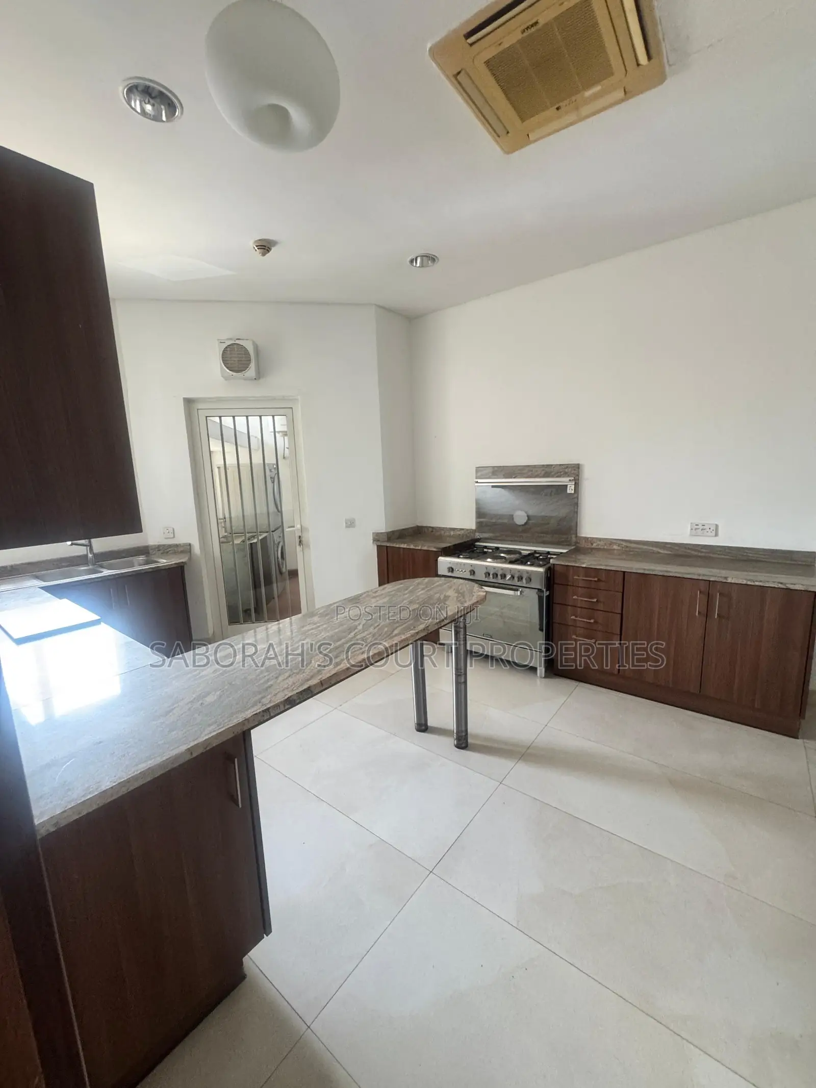 3bdrm Apartment in Banana Island for rent in Banana Island