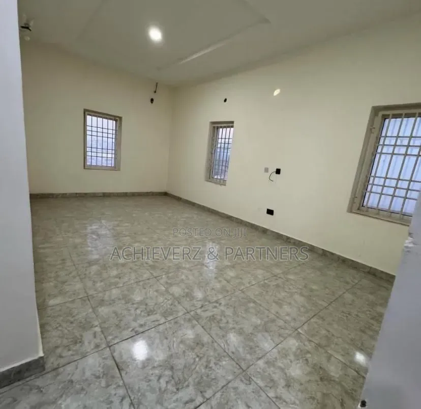 5bdrm Duplex in Guzape District for sale in Guzape District