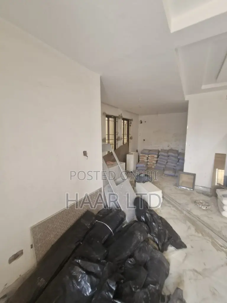 4bdrm Duplex in Lekki Phase 1 for sale in Lekki Phase 1