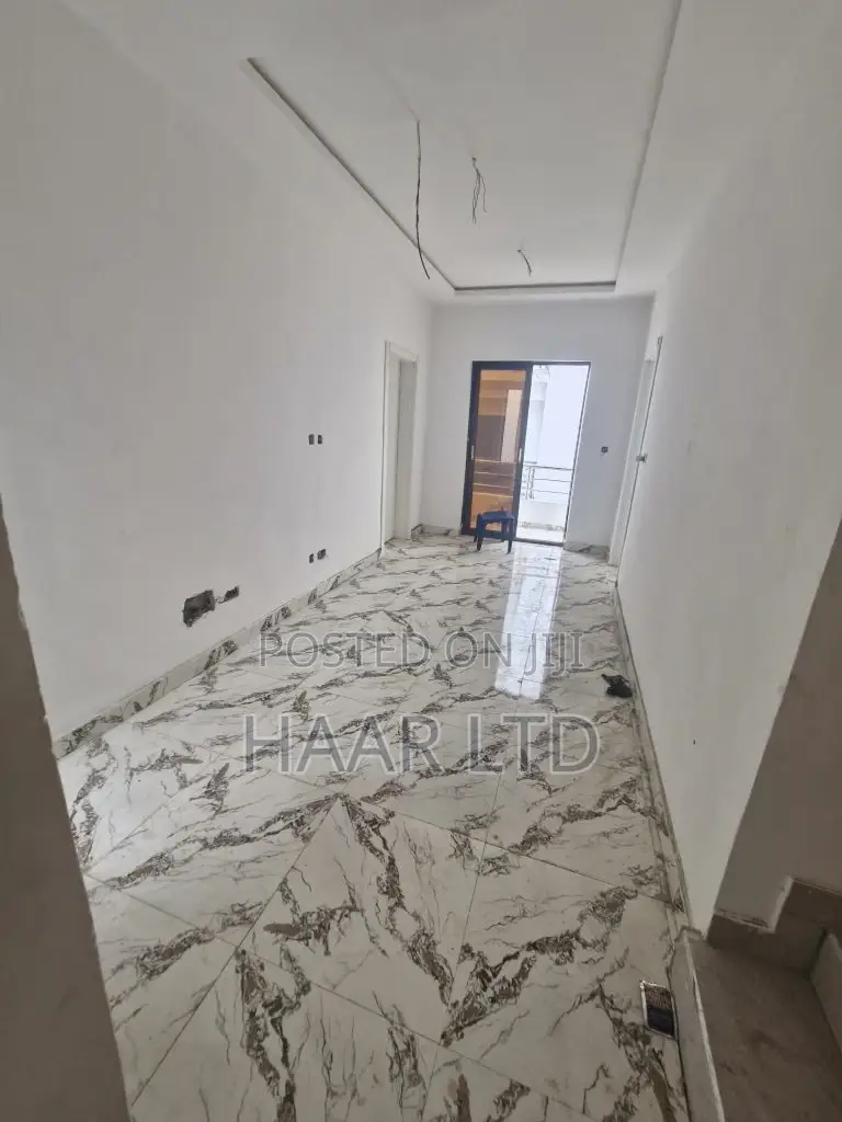 4bdrm Duplex in Lekki Phase 1 for sale in Lekki Phase 1