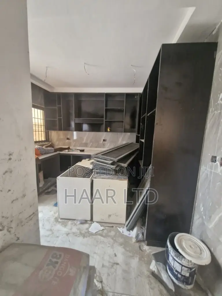 4bdrm Duplex in Lekki Phase 1 for sale in Lekki Phase 1