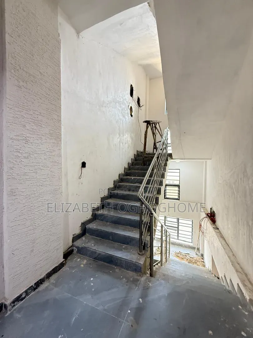 2bdrm Apartment in Lekki Phase 1 for sale in Lekki Phase 1