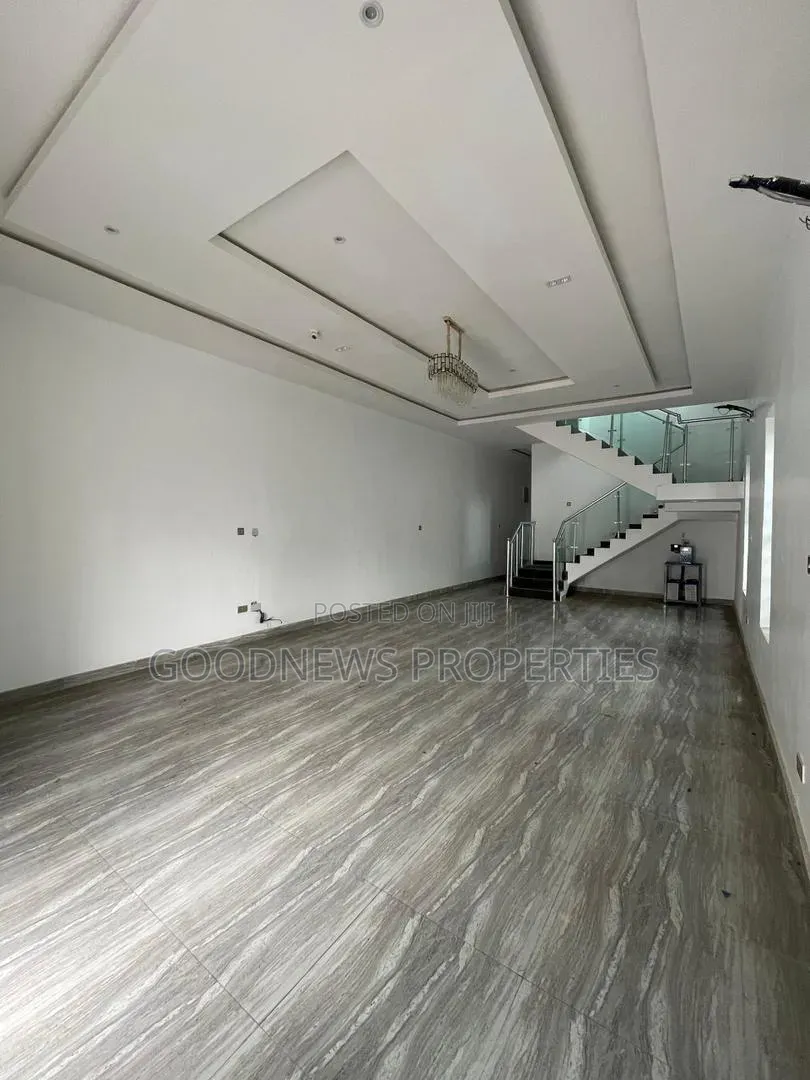 4bdrm Duplex in Ologolo for rent in Ologolo