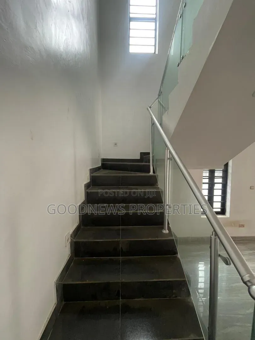 4bdrm Duplex in Ologolo for rent in Ologolo