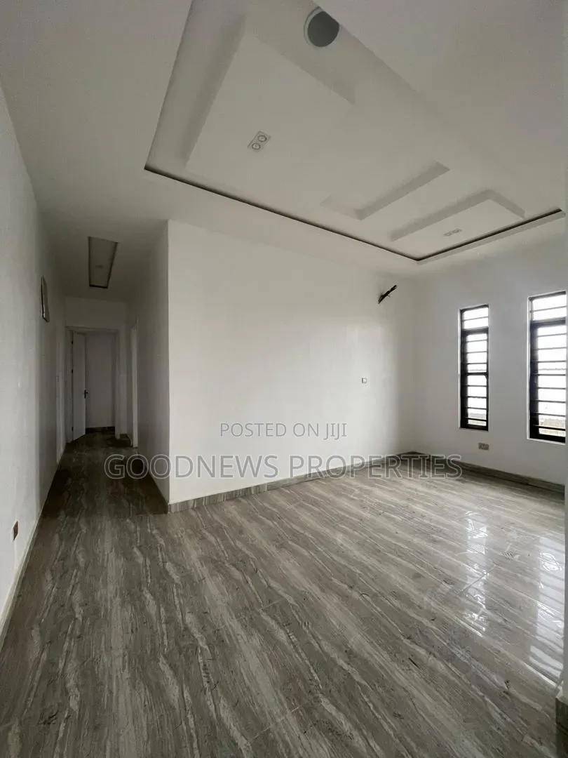 4bdrm Duplex in Ologolo for rent in Ologolo