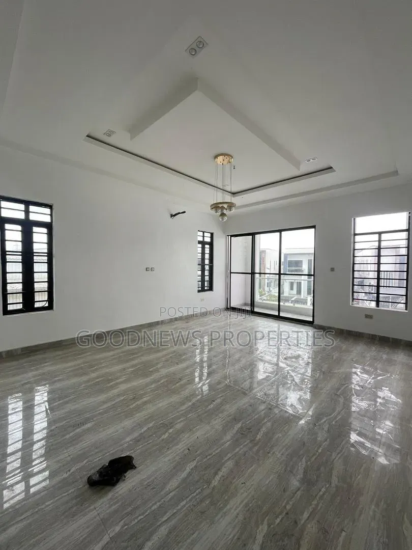 4bdrm Duplex in Ologolo for rent in Ologolo