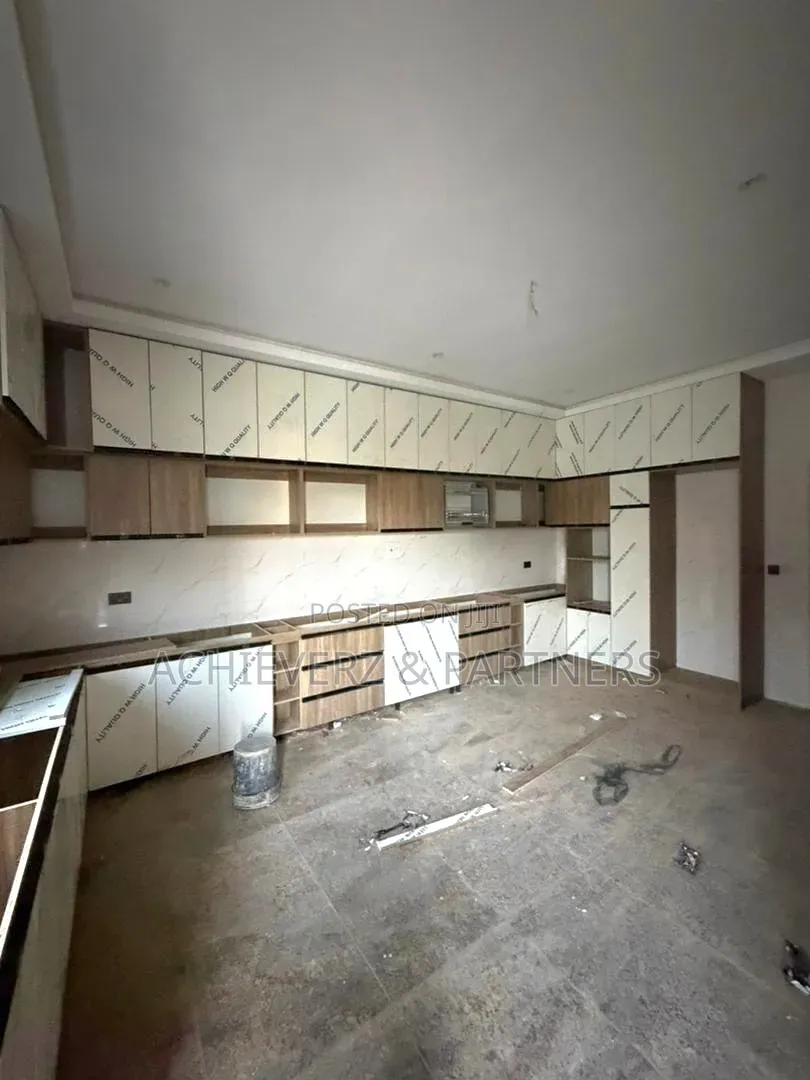 5bdrm Duplex in Asokoro for sale in Asokoro