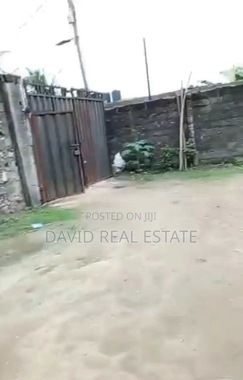 2bdrm Block of Flats in Eneka Link for sale in Eneka