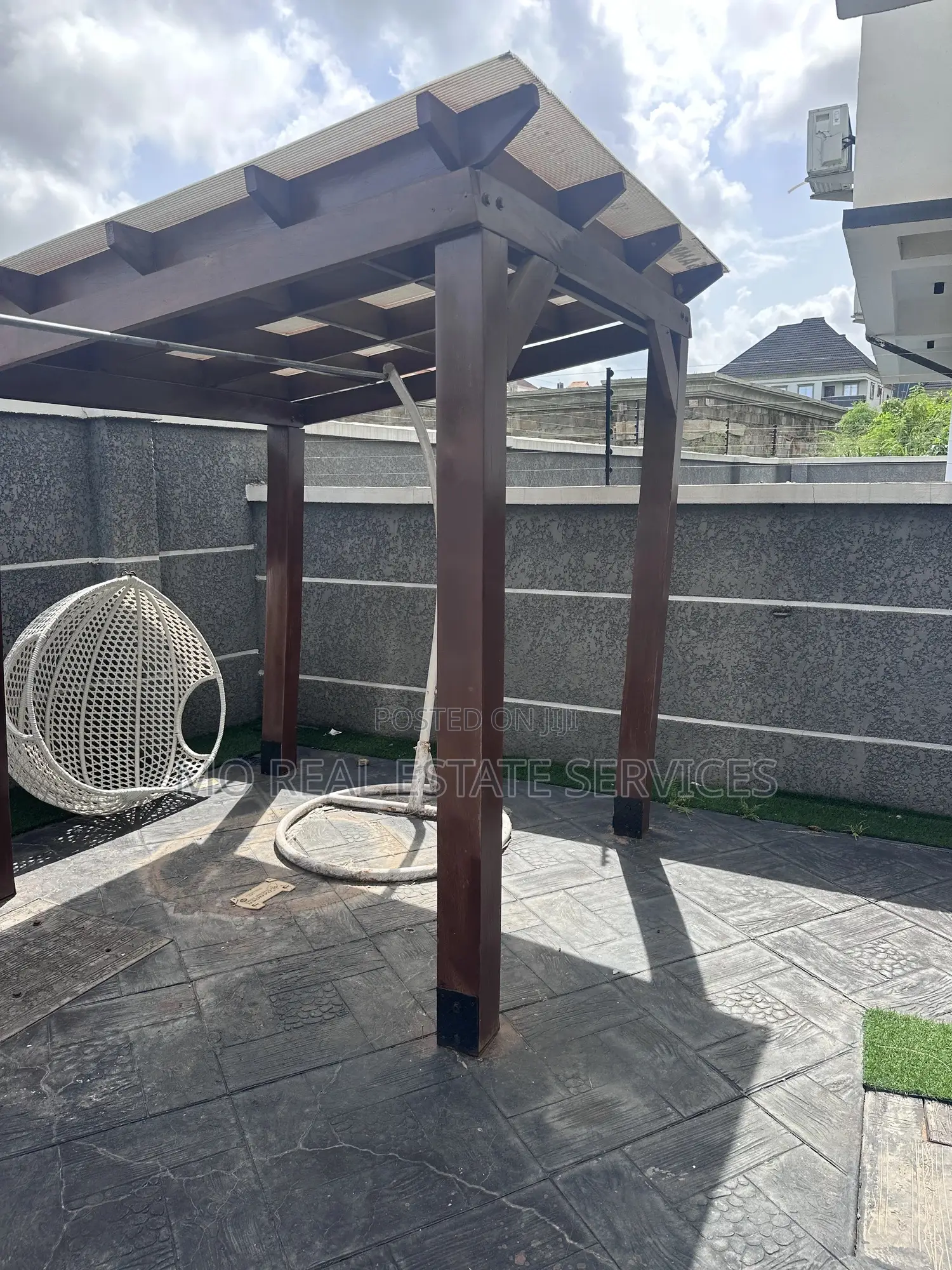 4bdrm Duplex in Olusegun Obasanjo for sale in Abeokuta South