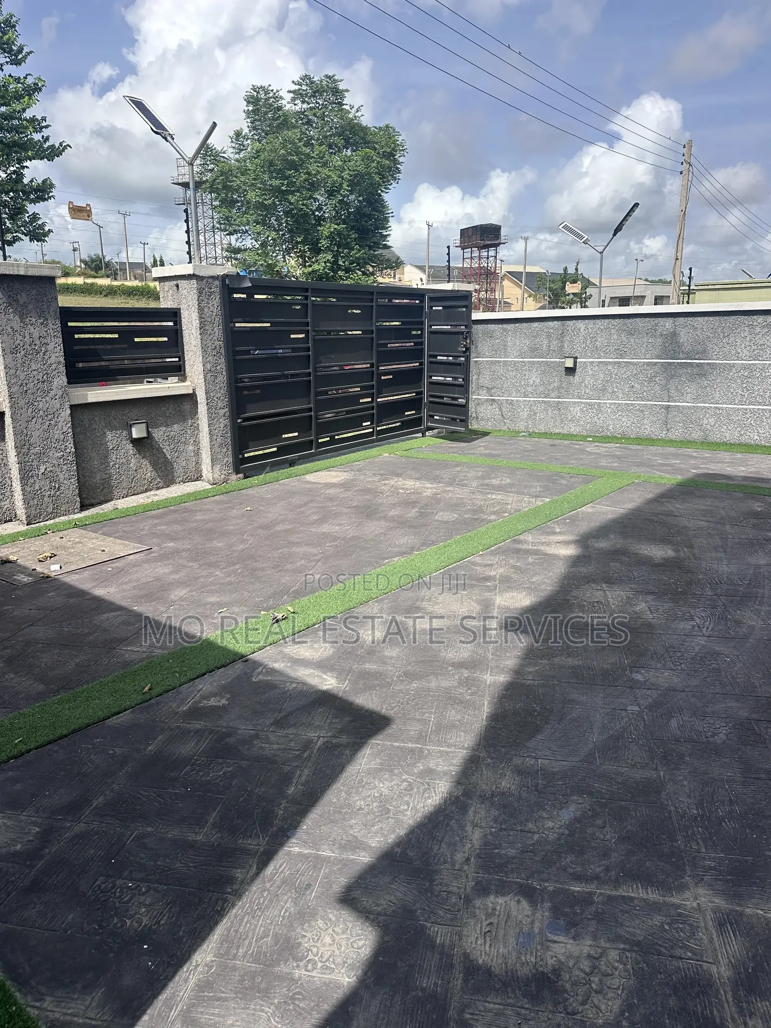 4bdrm Duplex in Olusegun Obasanjo for sale in Abeokuta South