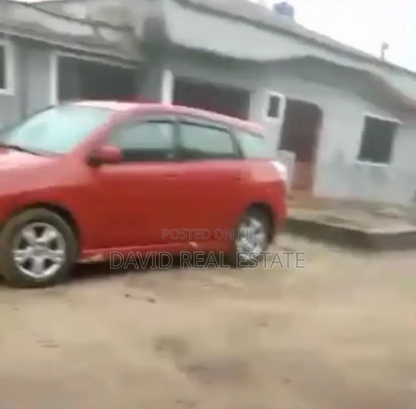 2bdrm Block of Flats in Rumuigbo, Port for sale in Rumuigbo