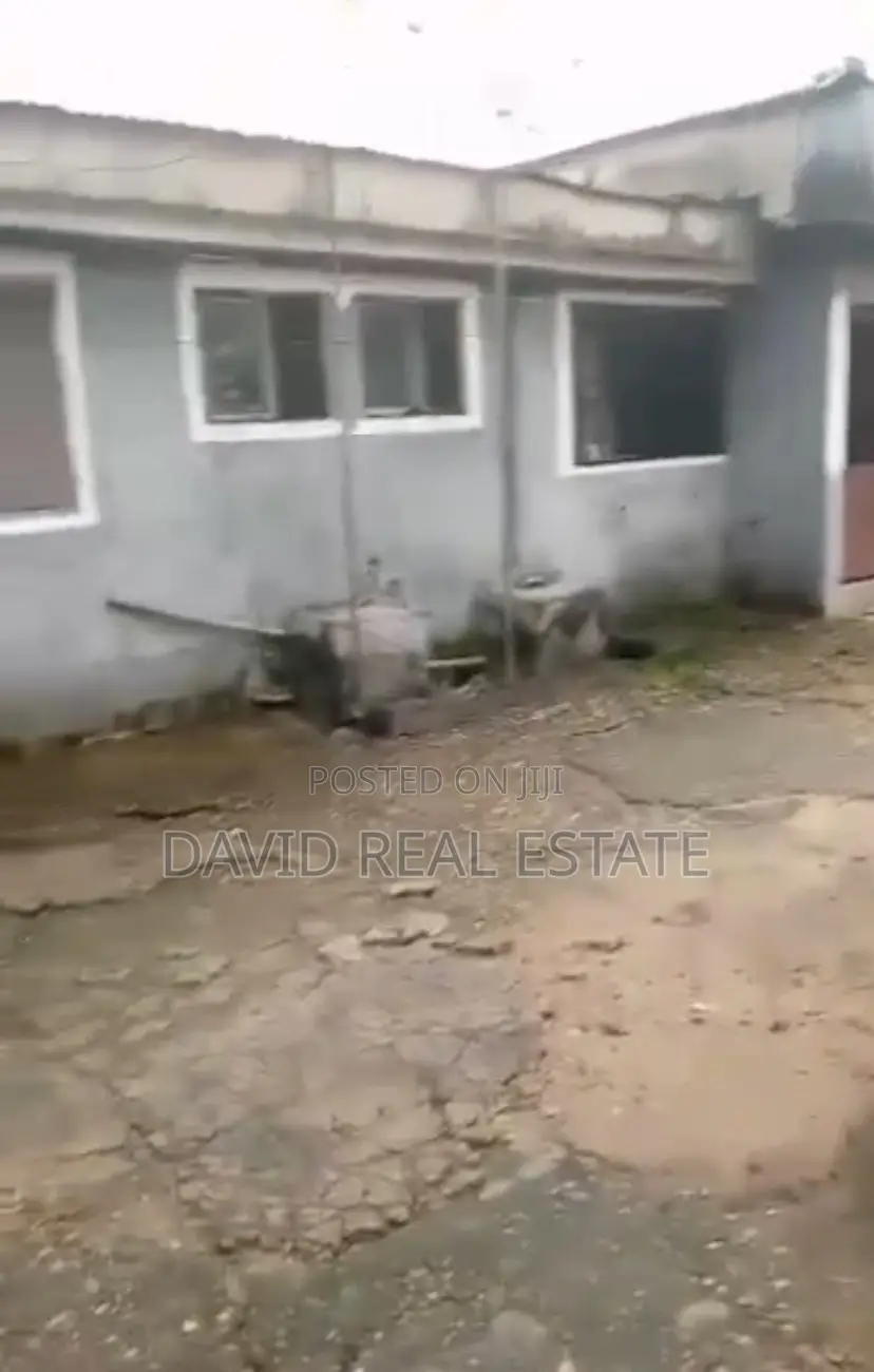 2bdrm Block of Flats in Rumuigbo, Port for sale in Rumuigbo