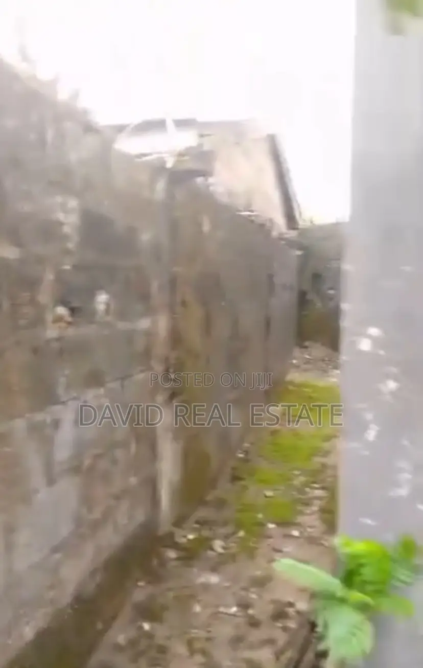 2bdrm Block of Flats in Rumuigbo, Port for sale in Rumuigbo