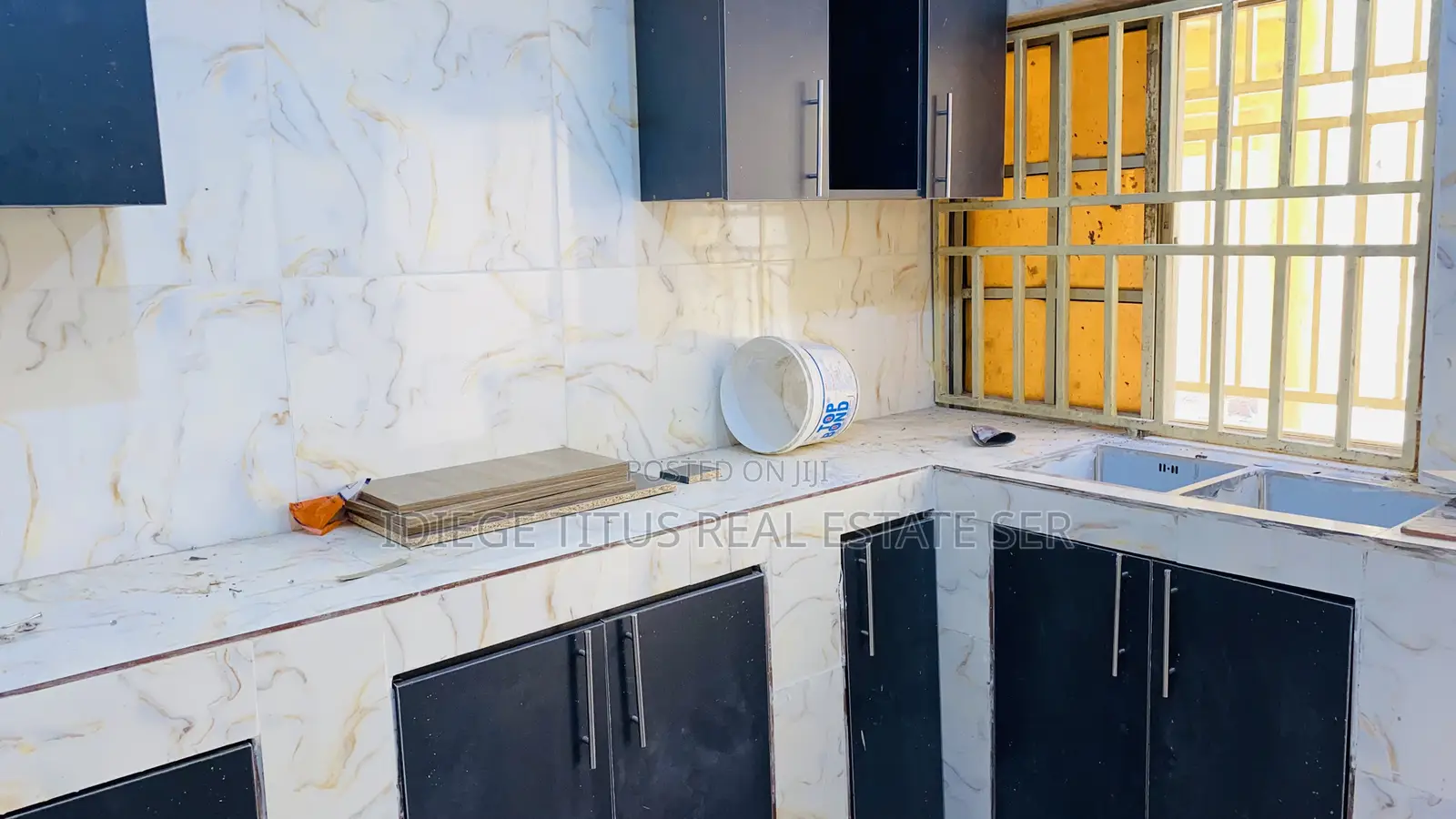 3bdrm Block of Flats in Opposite Maitama, Katampe (Main) for rent in Katampe (Main)