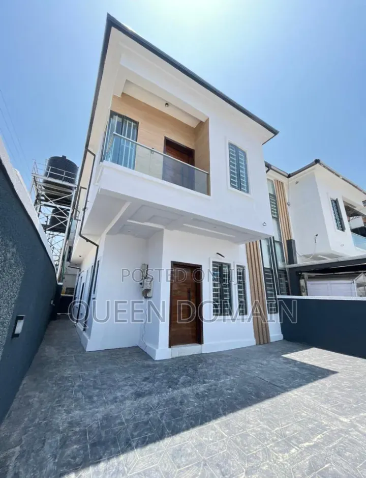 4bdrm Duplex in Ikota Gra for rent in Ikota