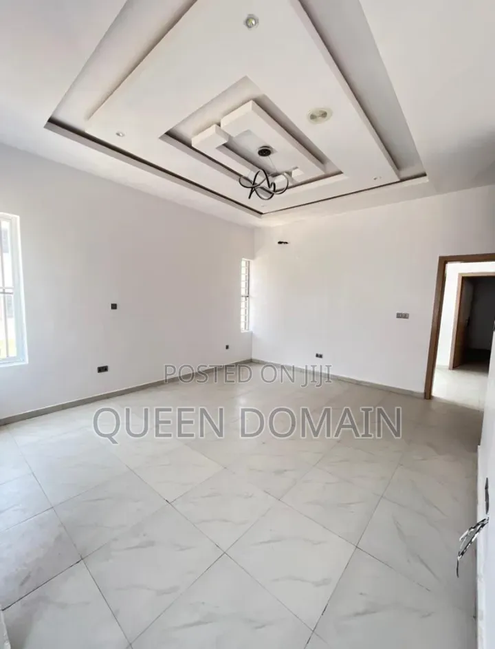 4bdrm Duplex in Ikota Gra for rent in Ikota