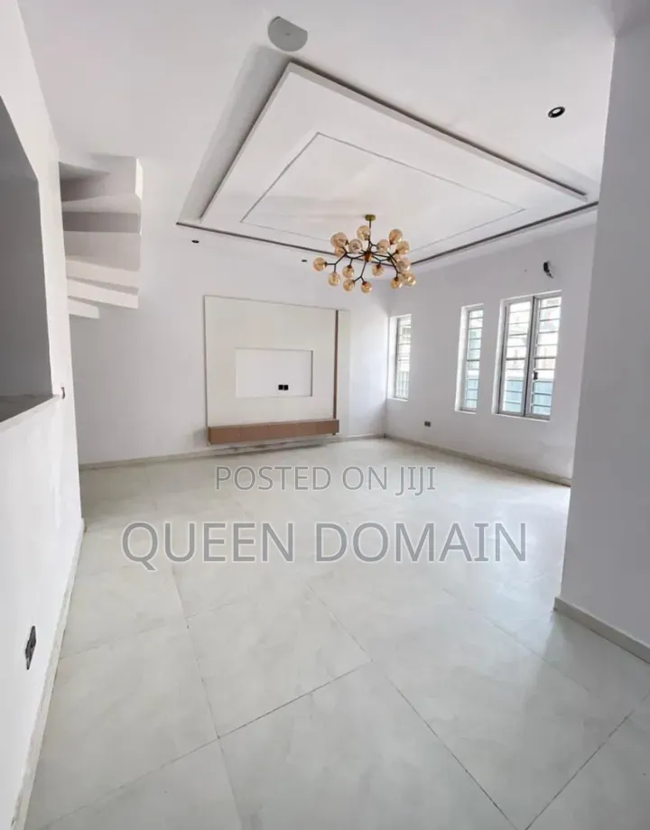 4bdrm Duplex in Ikota Gra for rent in Ikota