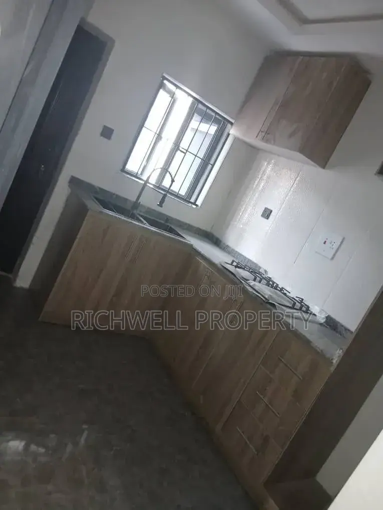 4bdrm Duplex in Elewure Opposite for sale in Ibadan
