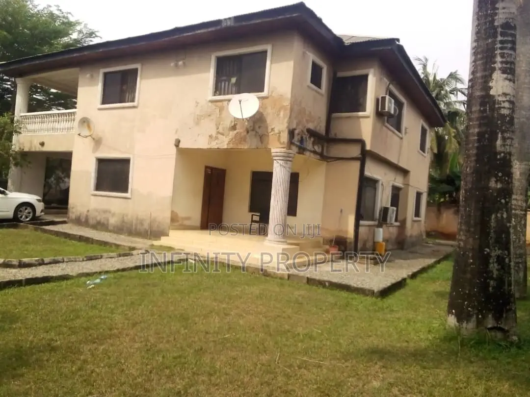 5bdrm Duplex in G R A, Benin City for sale in Benin City