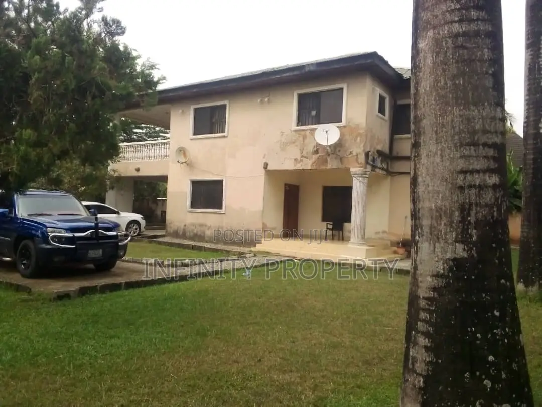 5bdrm Duplex in G R A, Benin City for sale in Benin City