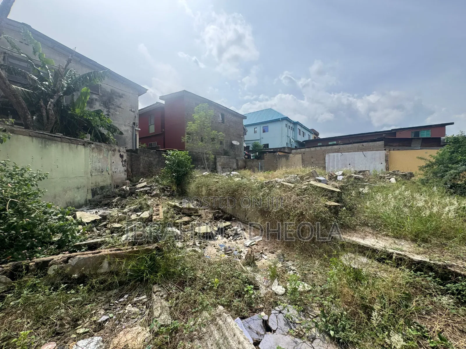 An Empty Land Measuring 350sqm in Ifako-Ogba