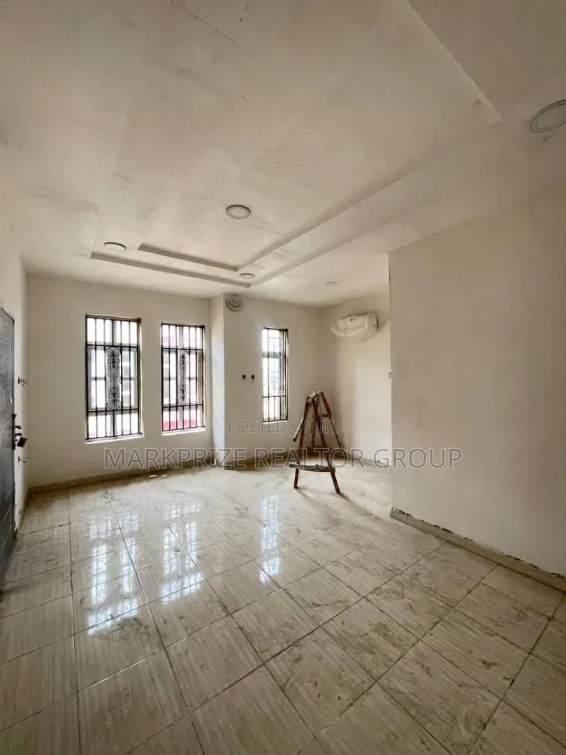 Furnished 4bdrm Duplex in Yaba Lagos, Akoka for sale in Akoka