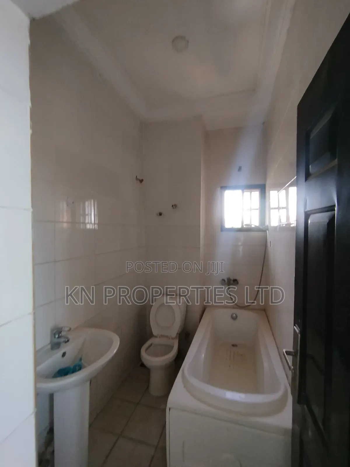 3bdrm Block of Flats in Area 1 for rent in Area 1