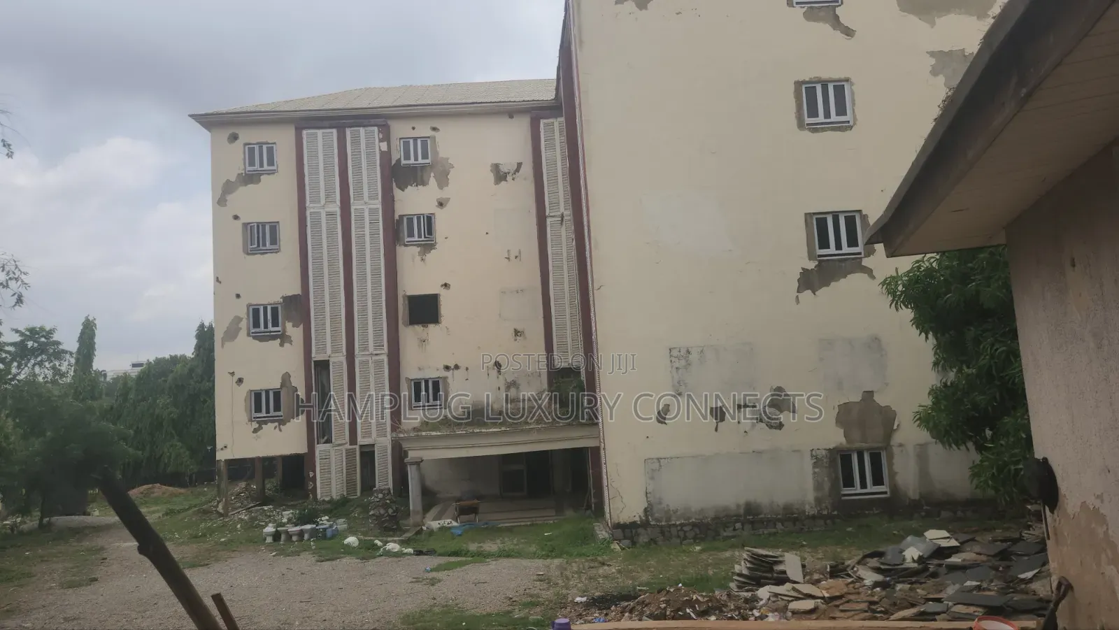 47 Rooms Hotel Zone 4 in Zone 5 / Wuse