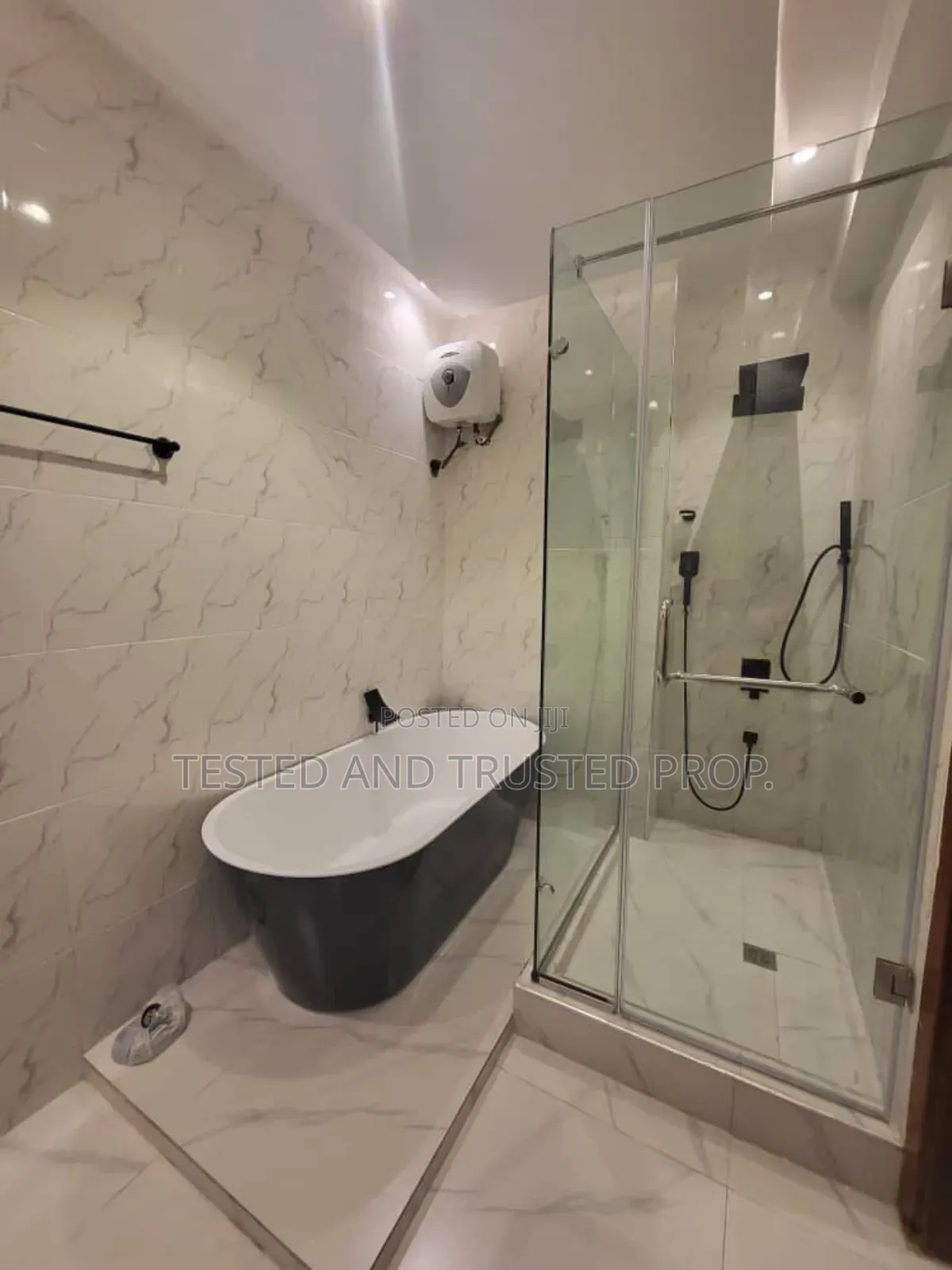 Furnished 2bdrm Apartment in Vi, Akin Adesola for rent in Akin Adesola