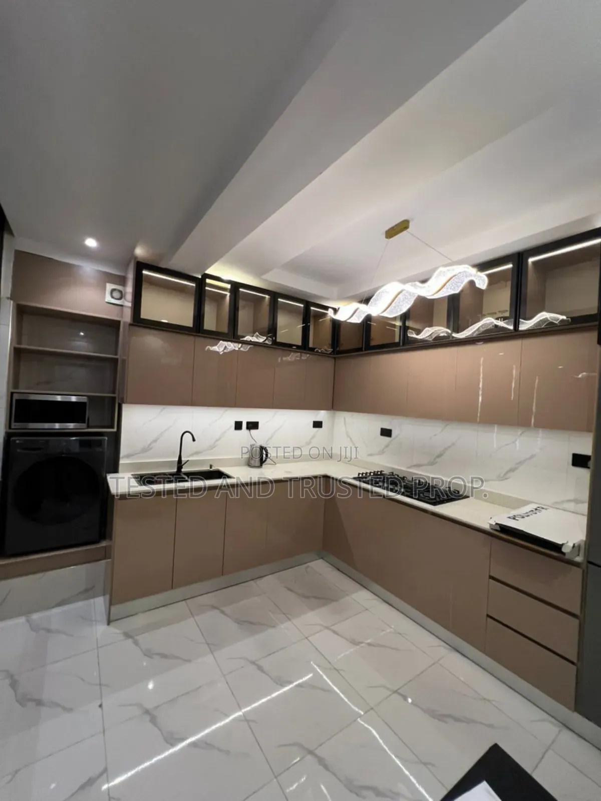 Furnished 2bdrm Apartment in Vi, Akin Adesola for rent in Akin Adesola