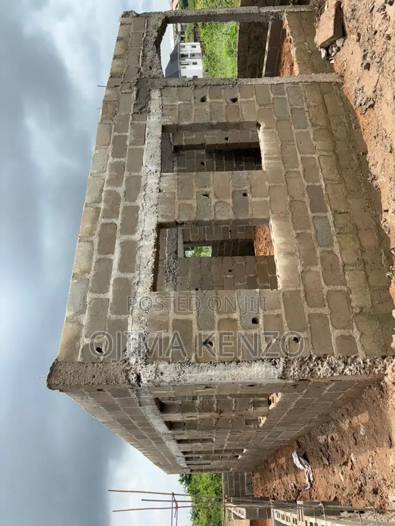 Uncompleted 3 Bed in Ifo
