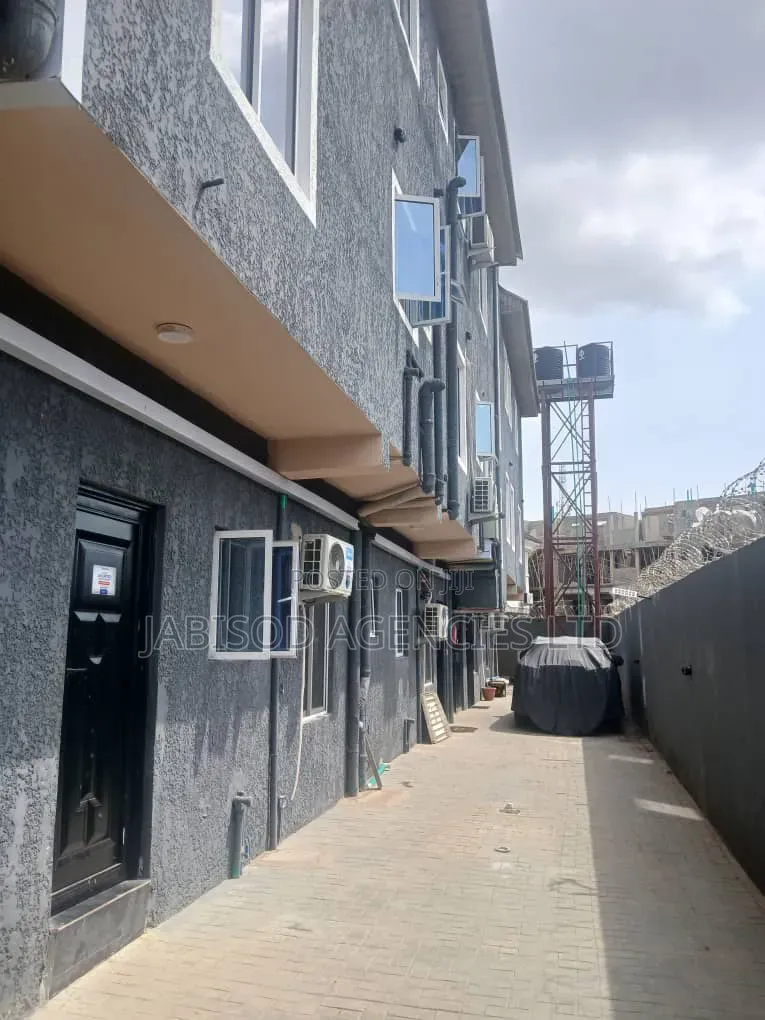 1bdrm Block of Flats in Iwaya for rent in Iwaya