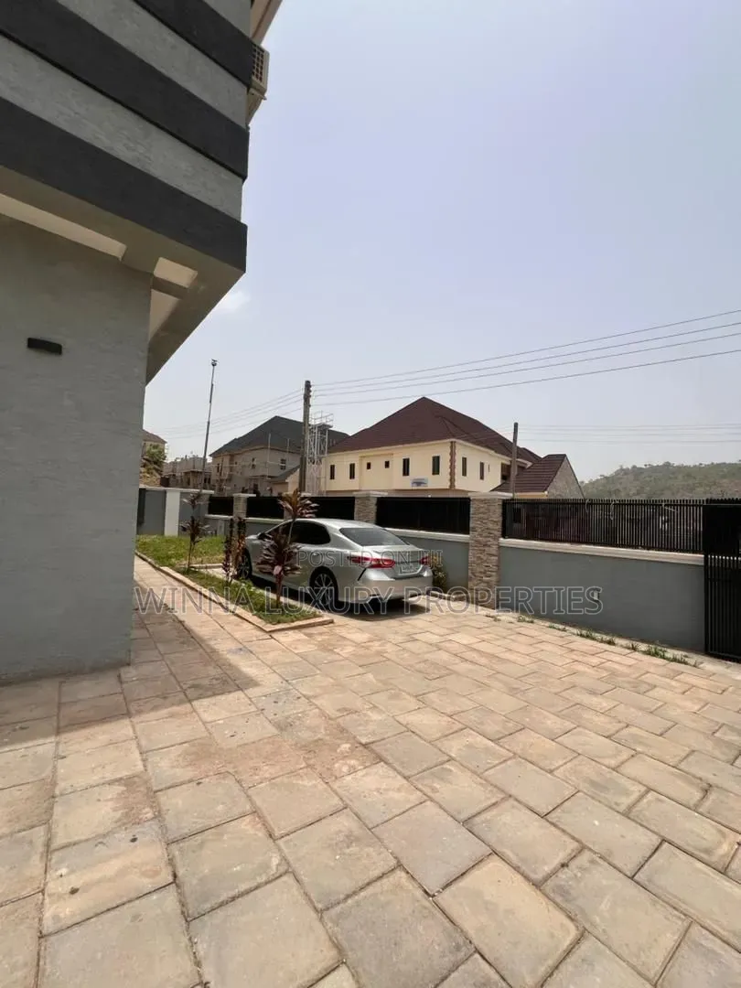 2bdrm Apartment in Nnpc Estate, Life Camp for rent in Life Camp