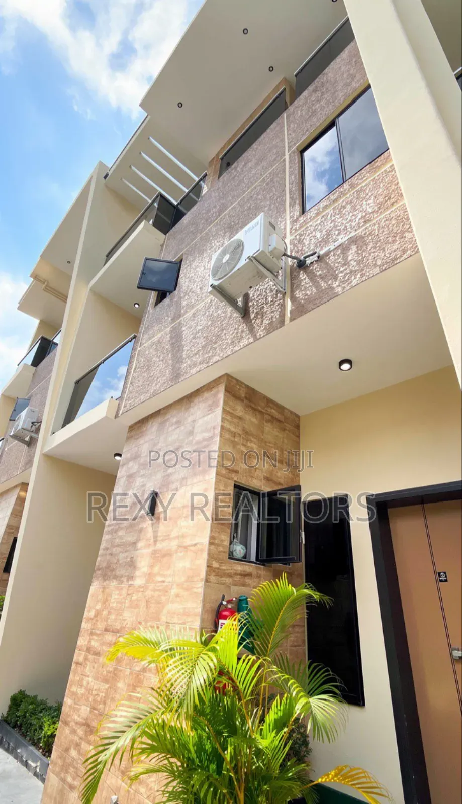 Furnished 3bdrm Block of Flats in Rumueme for sale in Rumueme