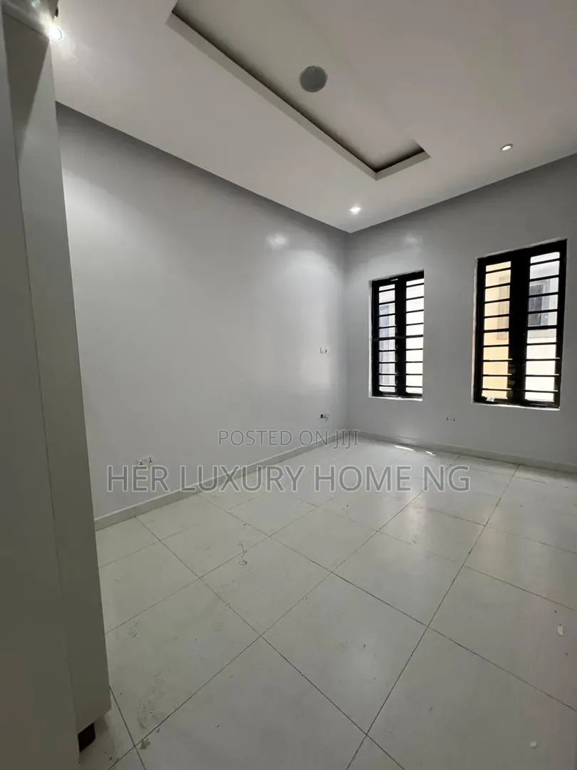 1bdrm Shared Apartment in Royal Pine, Lekki Expressway for rent in Lekki Expressway