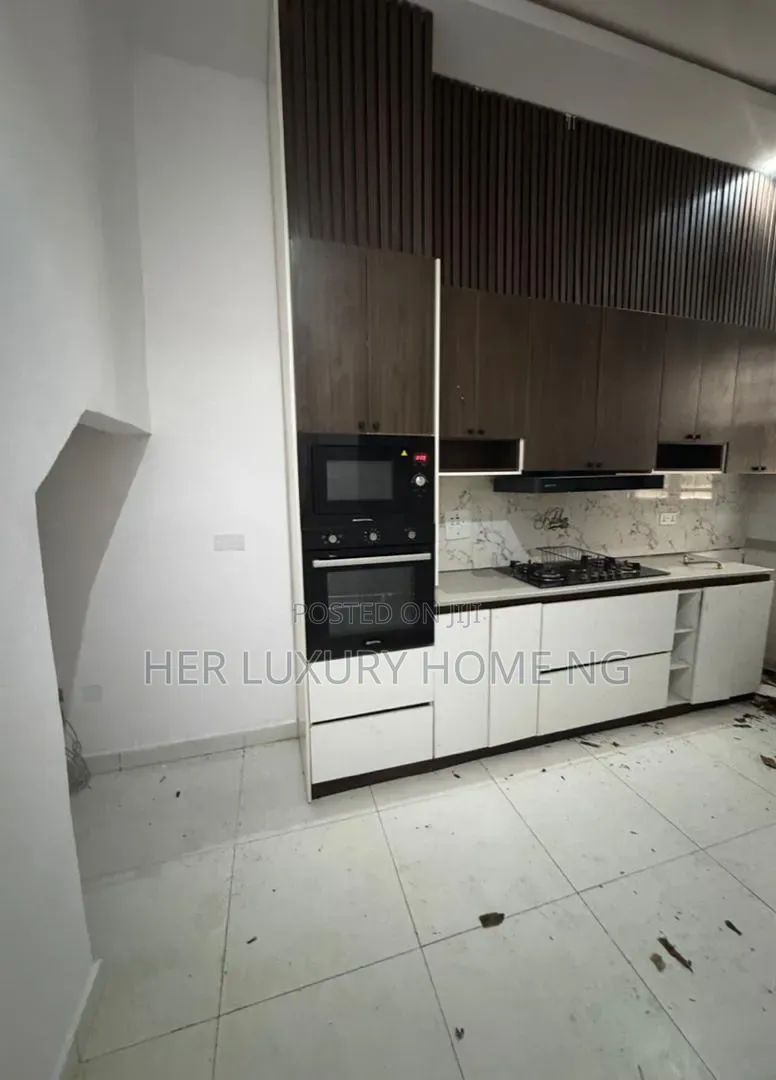 1bdrm Shared Apartment in Royal Pine, Lekki Expressway for rent in Lekki Expressway