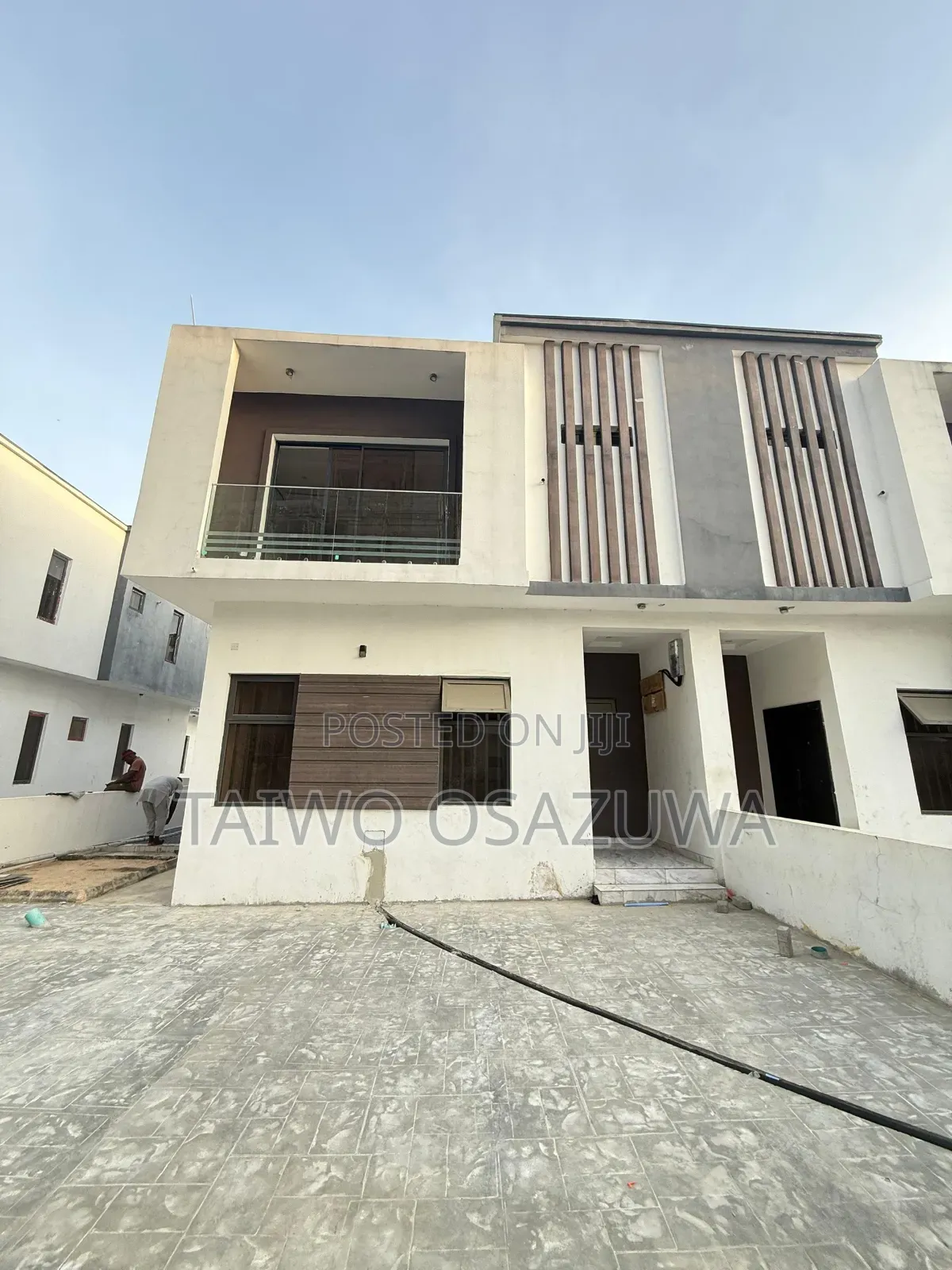 4bdrm Townhouse/Terrace in Ologolo for sale in Ologolo