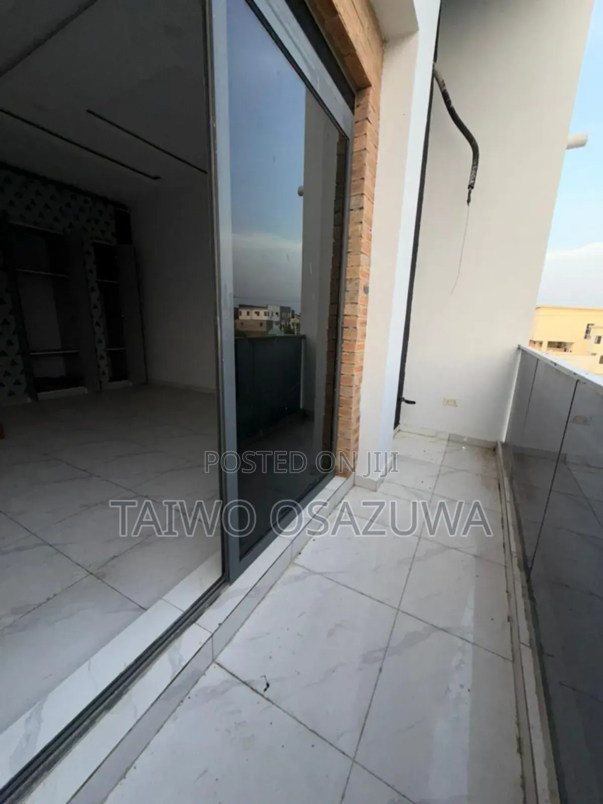 4bdrm Duplex in Ologolo for sale in Ologolo